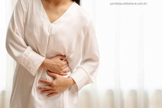 Caqui pode causar obstrução intestinal?