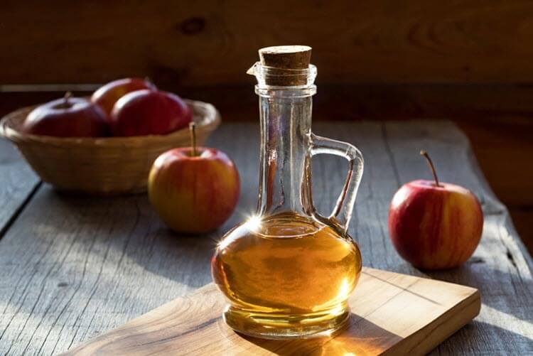 benefícios do vinagre de maçã