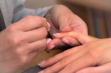 Qual o material necessário para começar a trabalhar como manicure?